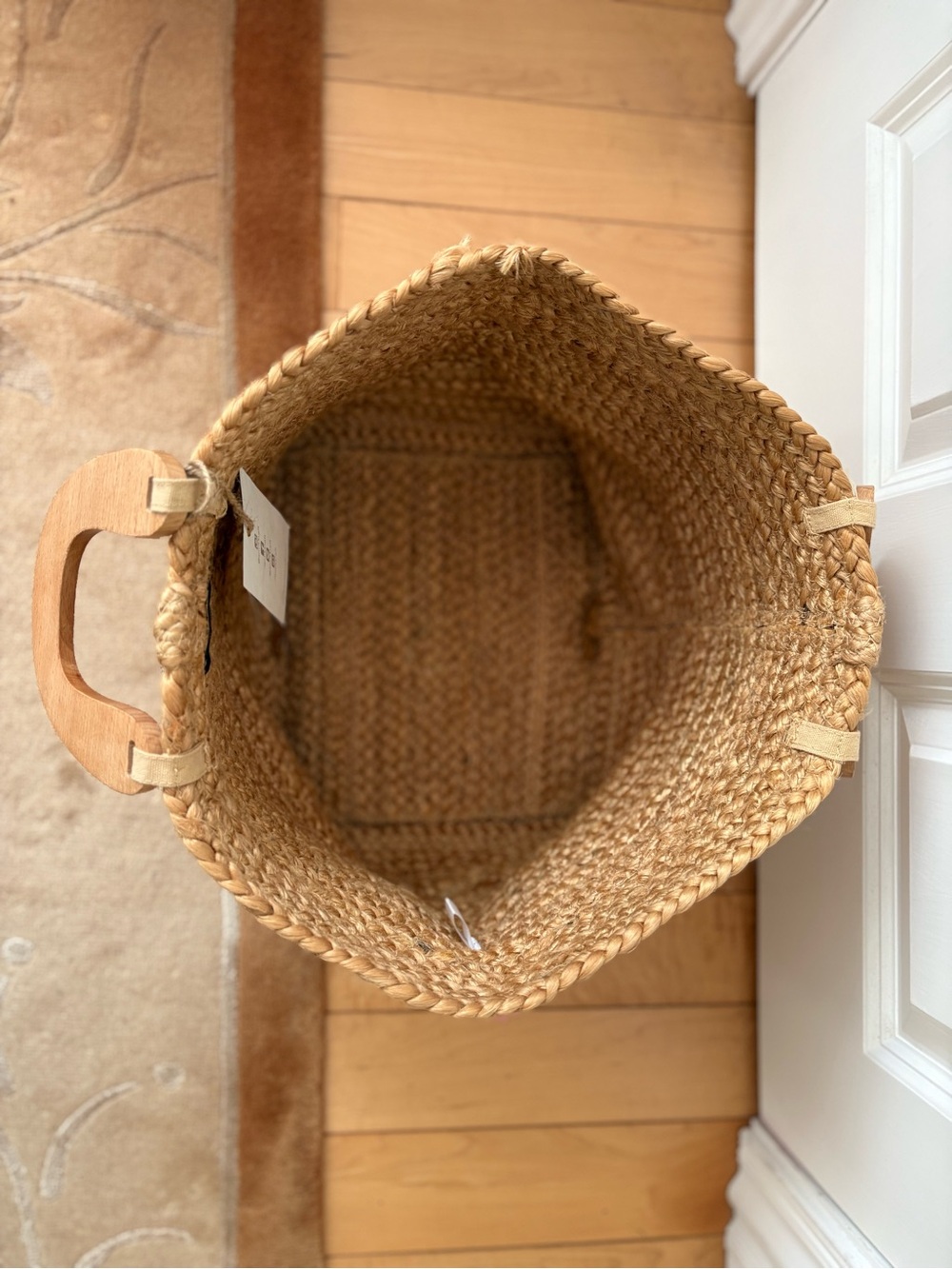 NWT, Anthropologie Antik Kraft Tuhi Colorful Jute Rainbow Tote w/ Wooden Handels - Picture 9 of 16